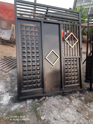 Modern Design Entrance Iron Gate
