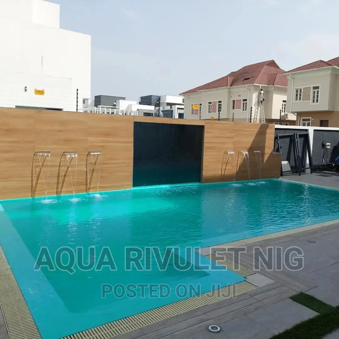 Overflow Swimming Pool