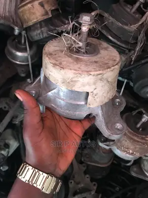 All Kinds of Mercedes Benz Engine Sitting Are Available