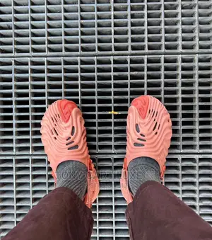 Crocks + 1 Nike Free Socks