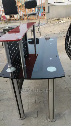 Receptionist Table