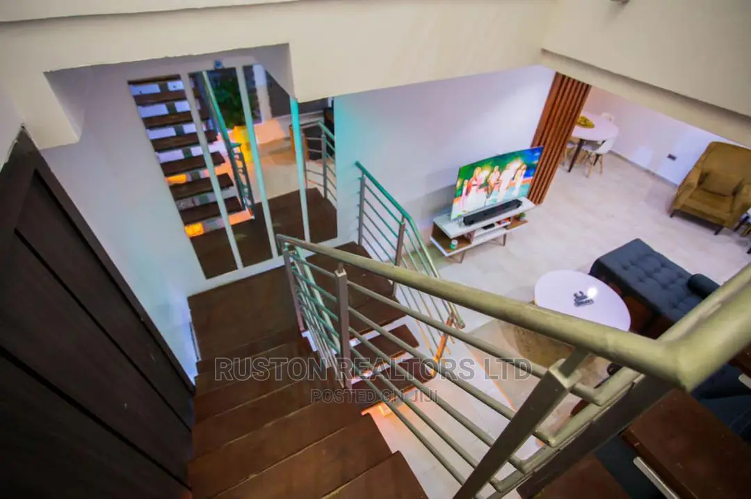 Furnished 3bdrm Duplex in Oluyole Estate for Sale