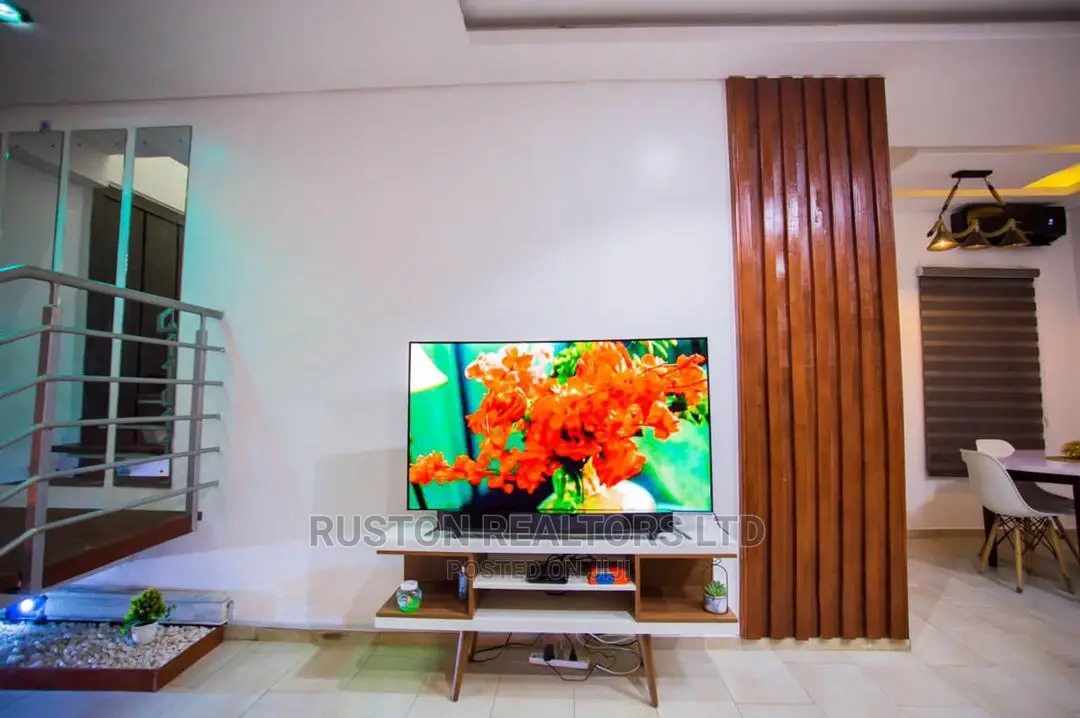 Furnished 3bdrm Duplex in Oluyole Estate for Sale