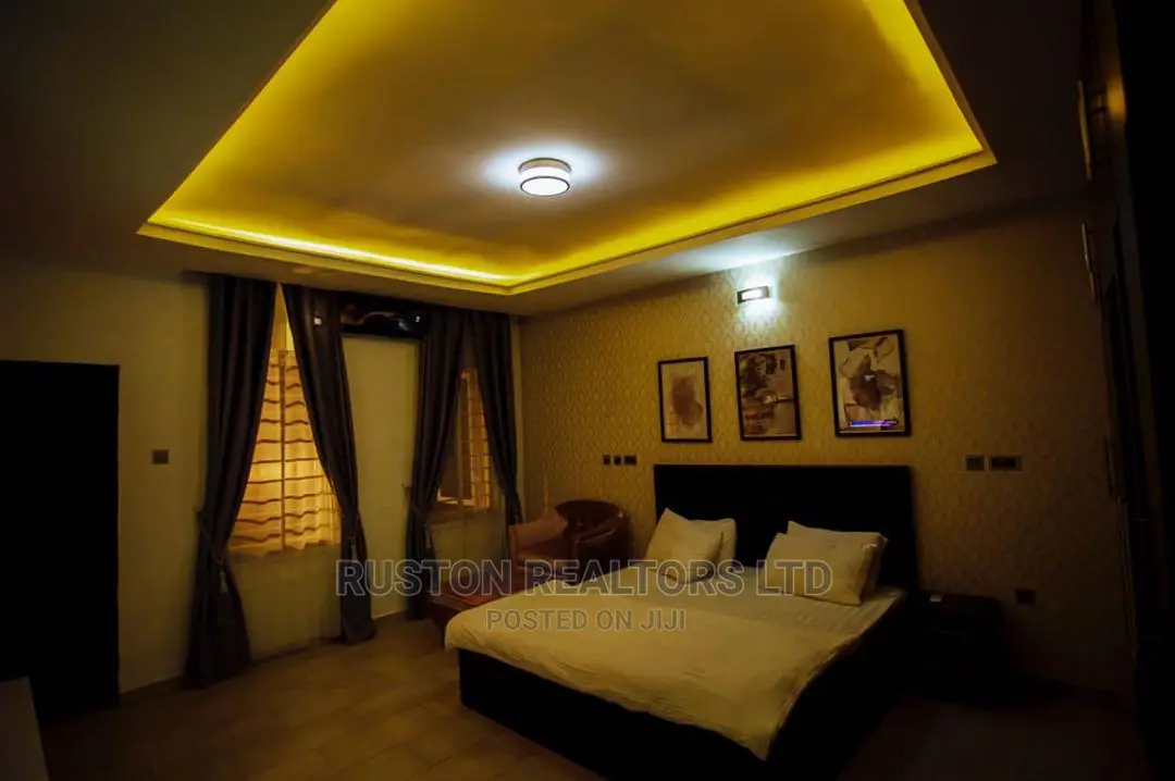 Furnished 3bdrm Duplex in Oluyole Estate for Sale