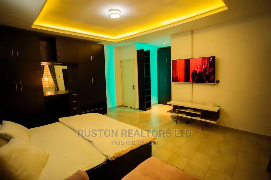 Furnished 3bdrm Duplex in Oluyole Estate for Sale