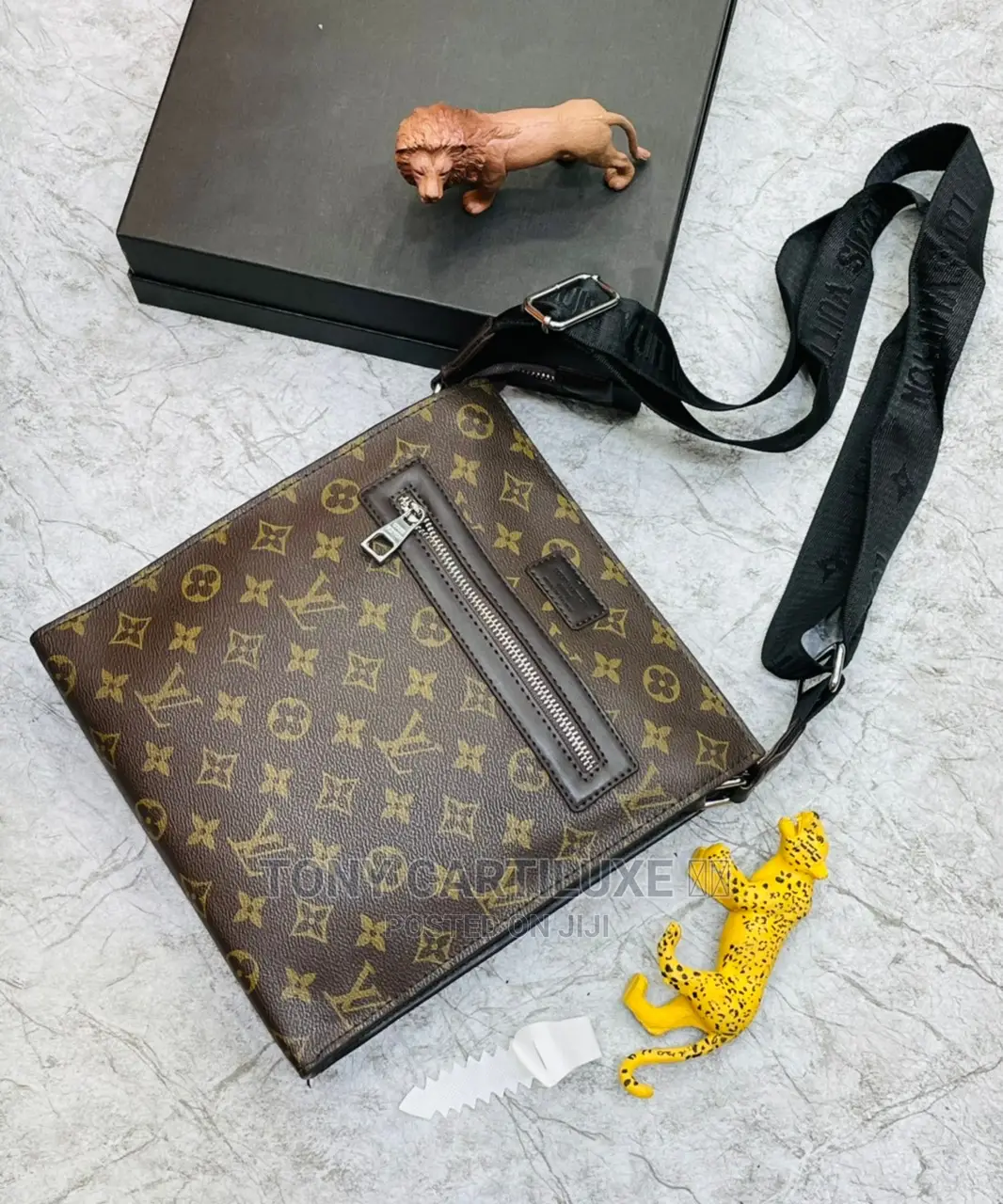 Gucci Cross Bag (Multi Function)