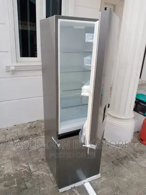 Hisense 264L Bottom Freezer Refrigerator Water Dispenser