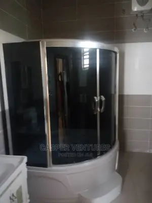 4bdrm Duplex in Dos Santos Gardens for rent