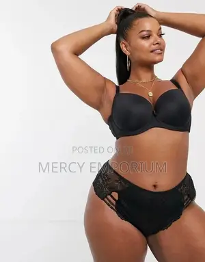 Size 40F Bra Black Bra, Wired and Foam Paded Black Bra