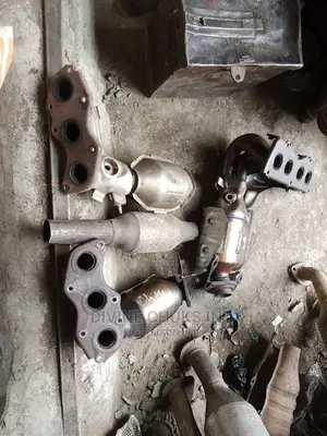 Complete Catalyst for Venza 4plug and V6 Tokunbo