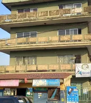 5bdrm Apartment in Mende, Maryland for Sale