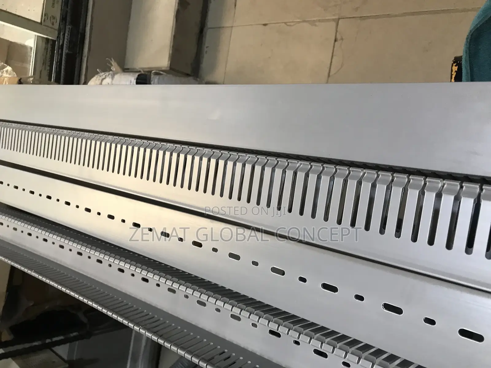60x60 Pvc Cable Truncking
