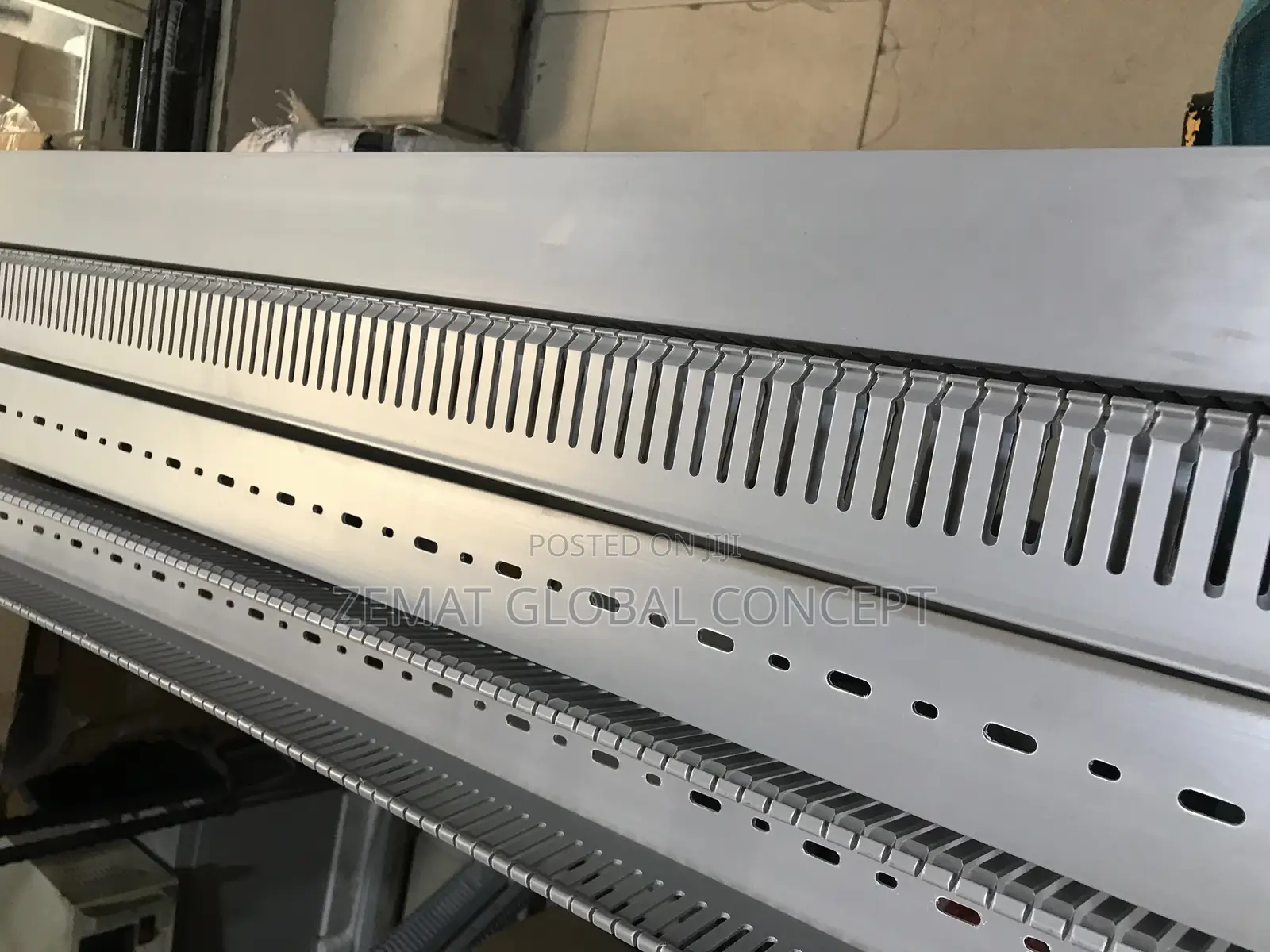 60x60 Pvc Cable Truncking