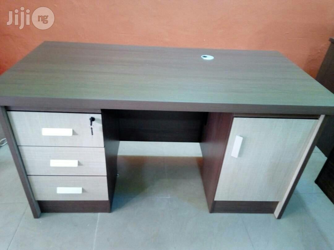 1.4 Meters Executive Table