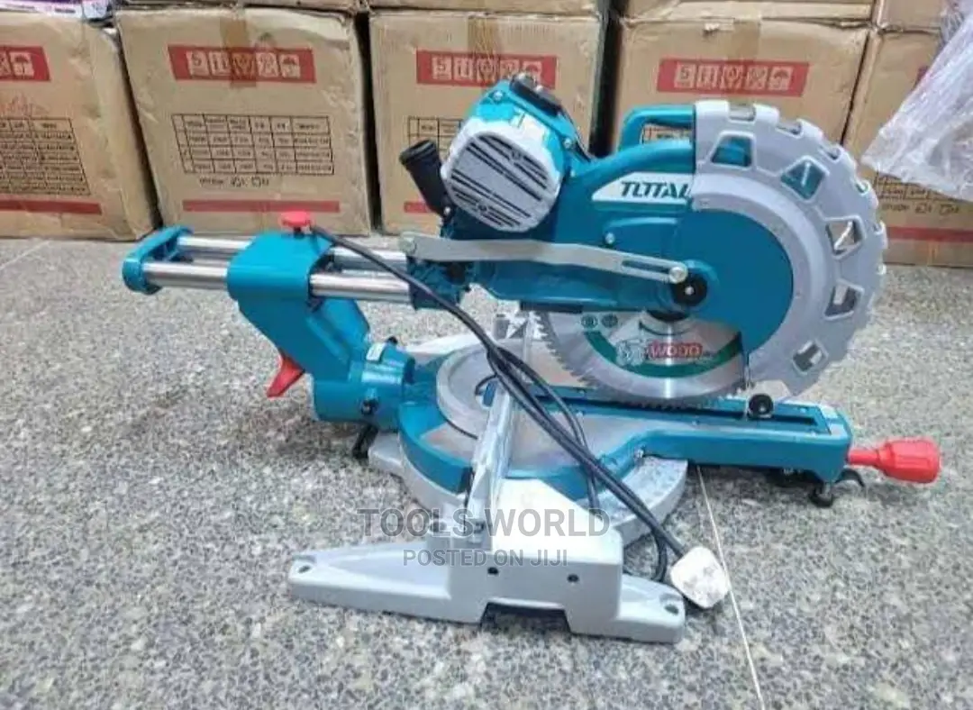 Total Miter Saw With Power 2400W, Cutting Disc Diameter 12"