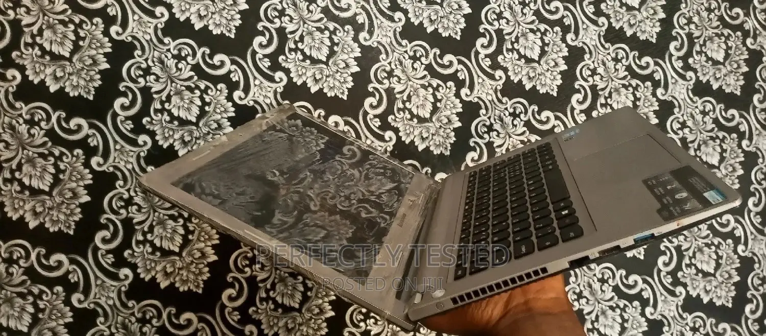 Laptop Lenovo 4GB Intel Core I5 HDD 500GB
