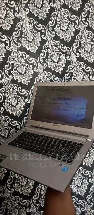 Laptop Lenovo 4GB Intel Core I5 HDD 500GB