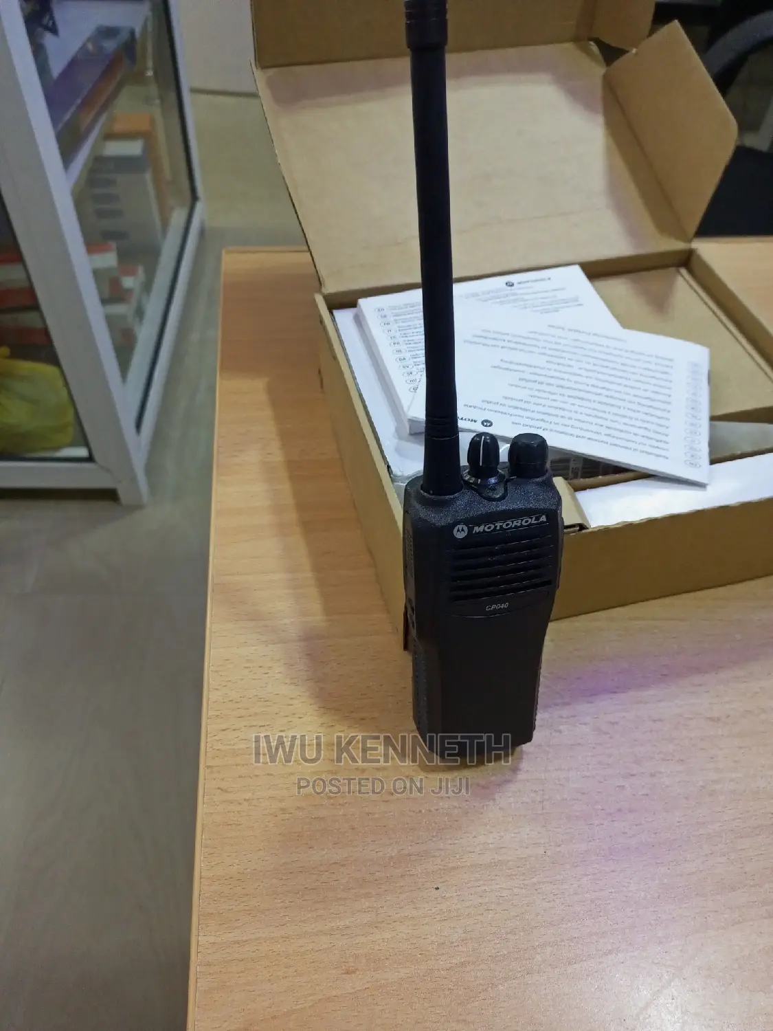 Motorola Walkie Talkie PG302CA