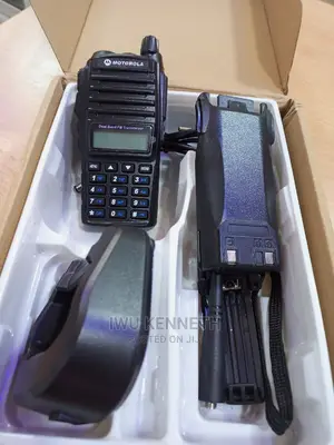 Motorola Walkie Talkie Radio Gp399