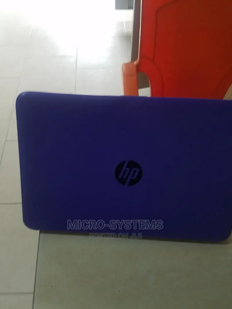 Laptop HP Stream 14 4GB Intel Core I3 HDD+SSD 256GB