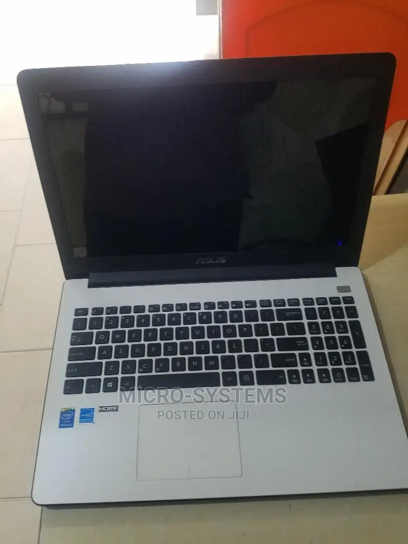 Laptop Asus X502CA 8GB Intel Core I5 HDD+SSD 500GB