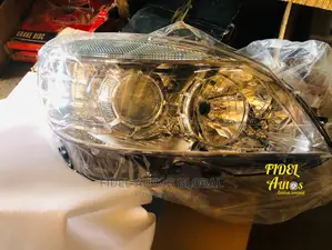 C300 W204 2008 Headlights