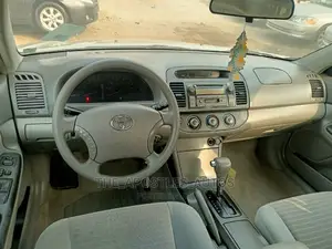 Toyota Camry 2006 Silver