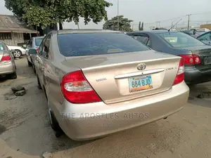 Toyota Camry 2003 Gold