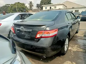 Toyota Camry 2011 Gray