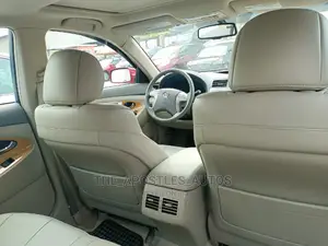 Toyota Camry 2009 Red