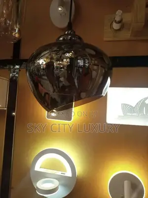 Luxury Ceiling Mounted Glass Pendant Light.