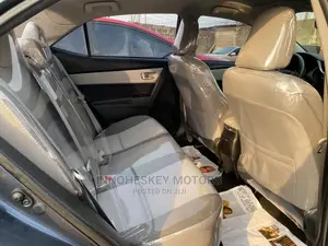 Toyota Corolla 2017 Gray