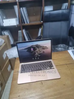 Laptop Apple MacBook Air 2020 8GB Intel Core I3 SSD 256GB