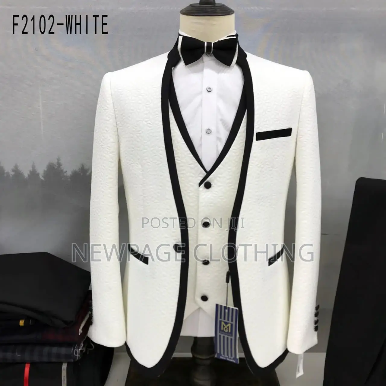 Exclusive Collarless Tuxedo 3pcs Suits