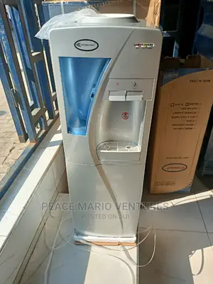 Technocool Hot and Cold Water Dispenser With Cupholder/ Wnty