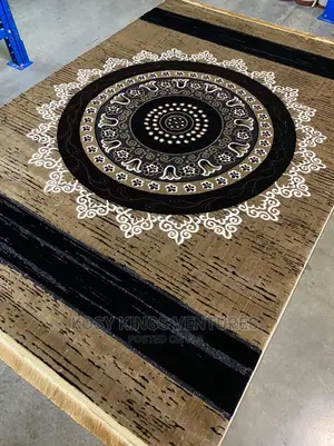 Luxury Living Room Designed Super Soft Royal Center Rug.