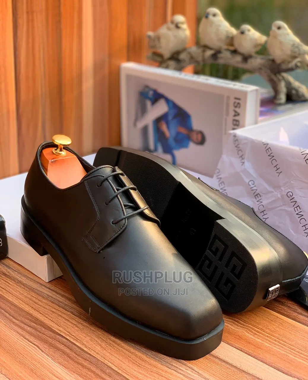 Givenchy Paris Lúxury Shoe