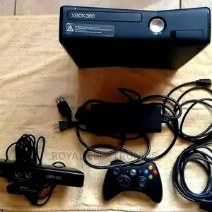 Direct Uk XBOX 360 With Fifa23 Pes23+10 Games and Controller