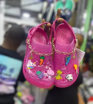 Women High Quality Chain Crocks