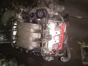 Audi Q5 6 Cylinder (6 Plugs) Complete Engine.