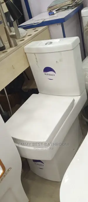 Square Shape WC Set With the Wash Hand Basin