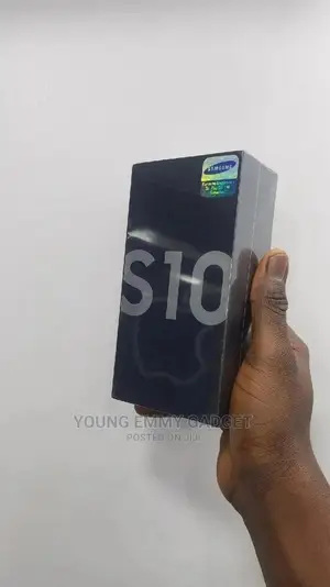New Samsung Galaxy S10 128 GB Purple