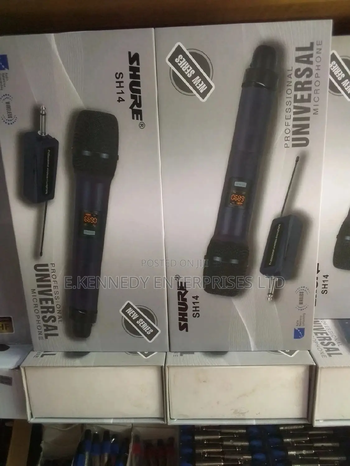 Universe Single Handle Wireless Microphone