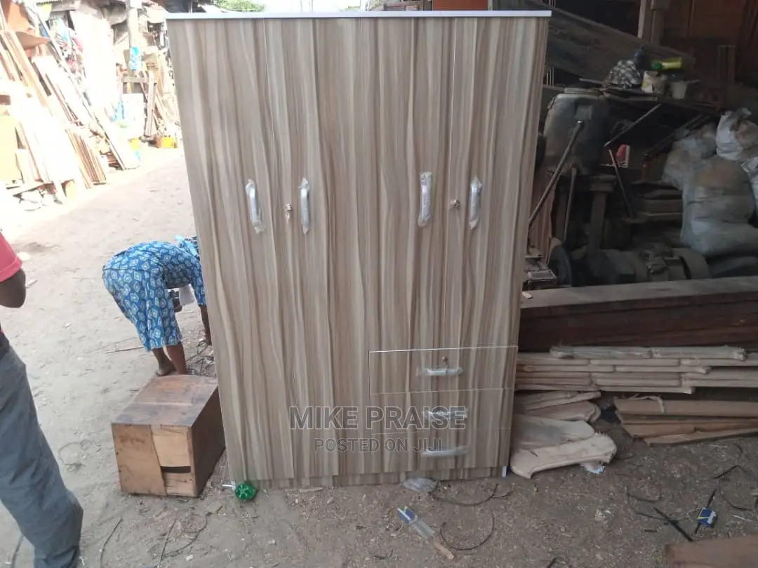 A Quality 4ft by 6ft Wardrobe