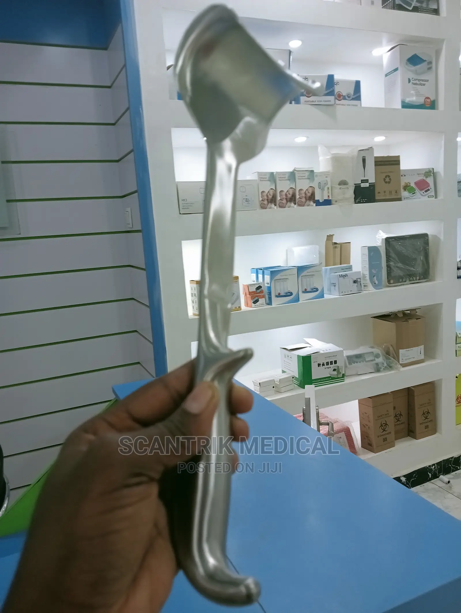 Doyen Retractor 25cm