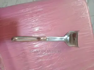 Doyen Retractor Hand Held Retractor Single Use