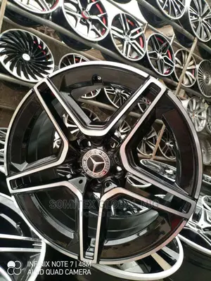 Mercedes Benz Amg Rim18!