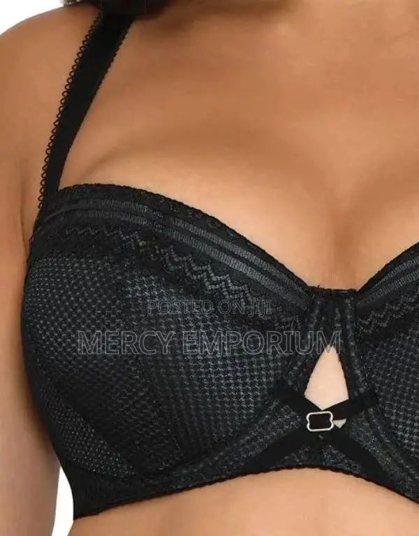 Padded Push Up Black Bra. Size 34D Black Bra.