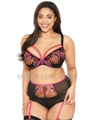 Black Bra, Non Padded Bra Size 30DD