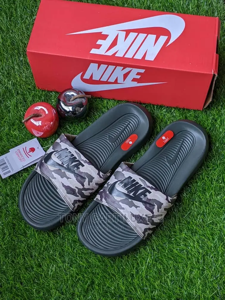 Nike Sb Victori 1 Slide High Quality Size (40 - 50 )